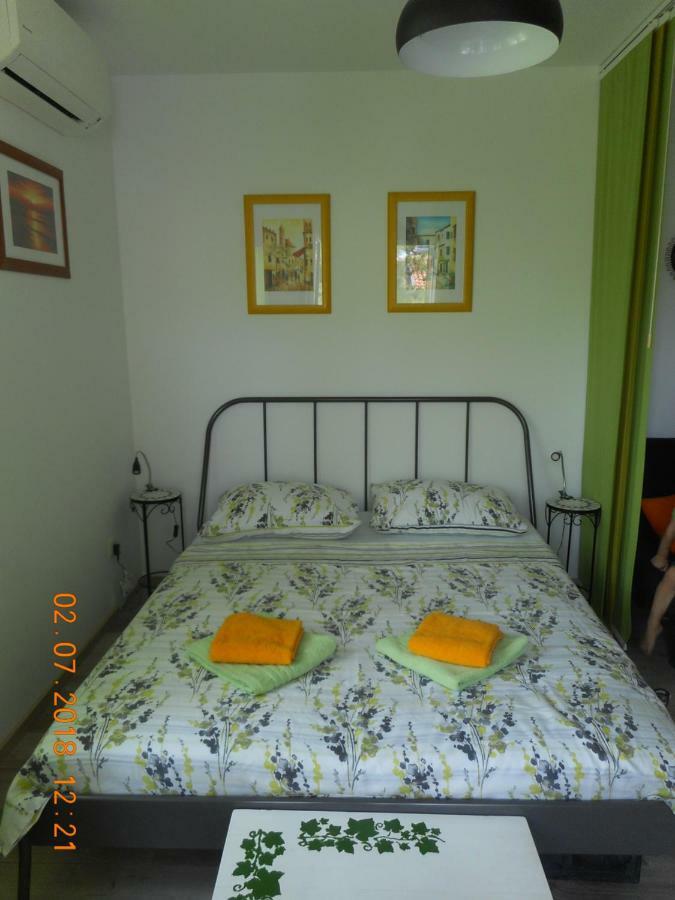 Studio Relax Punat Exterior foto